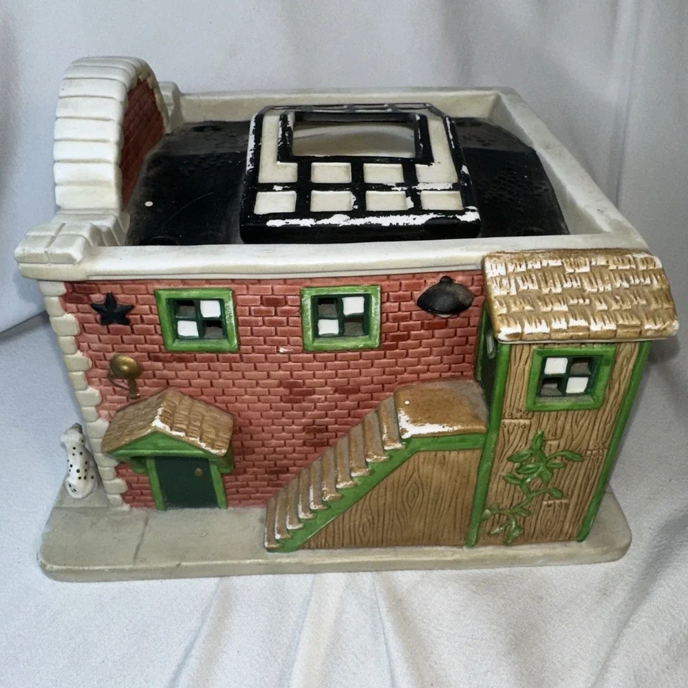 Partylite Retired 1993 Hook & Ladder Fire Station Ceramic House For Tea Candles - Picture 4 of 8